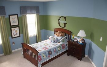 Horizontal Stripes in a Boys Bedroom
