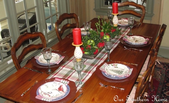 french country kitchen christmas tablescape, christmas decorations, seasonal holiday decor