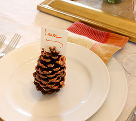 glitter pine cone place cards, crafts, seasonal holiday decor, thanksgiving decorations, Fit the place card on top of the pine cone voila Happy Thanksgiving