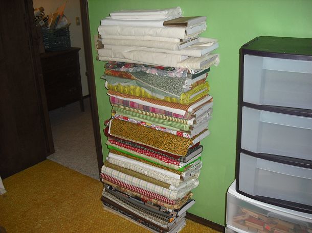 quilting info here is something that will save u room with your fabric, craft rooms, organizing, OMGoodness more on bolts so much room need lots of storage for this wowwwwwwwwwwwww the boards u can make out of foam board or board and your own size to fit your storage area