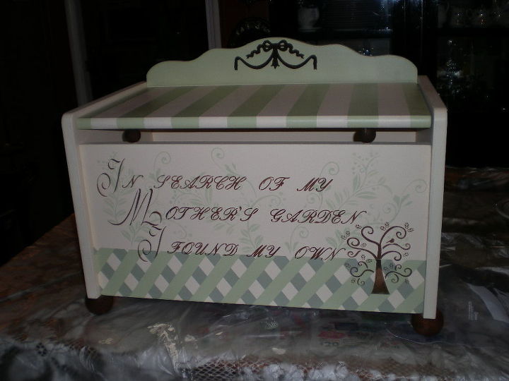 toy box, painted furniture, finished it with a saying In search of my mothers garden I found my own