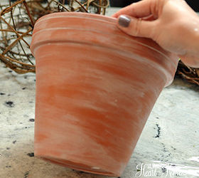flower pot wreath, crafts, diy, flowers, gardening, how to, succulents, wreaths, I did an easy aging technique using watered down paint on all the flower pots because I really love the soft color of an aged patina on terra cotta