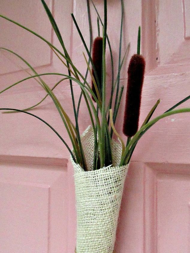 simple clean burlap door decor, home decor, I put some fake cat o nine tails in and glued it altogether