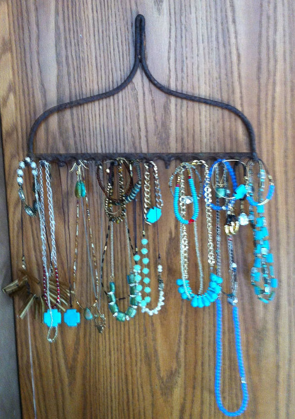 diy jewelry holder, cleaning tips, crafts, DIY jewelry holder