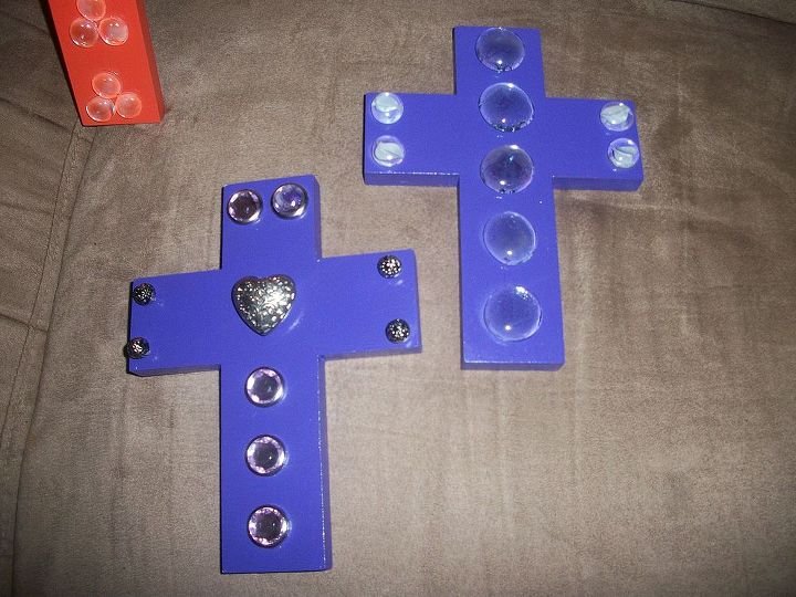 colorful wooden crosses, crafts, My sister ask me to do these in purple for gifts