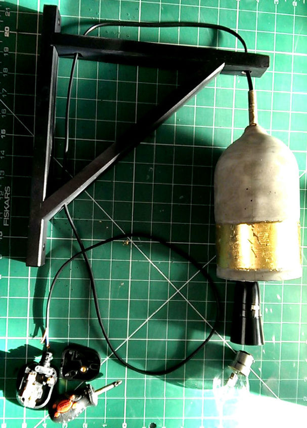 concrete and gold diy lampshade, diy, lighting, wire on to an IKEA shelf bracket