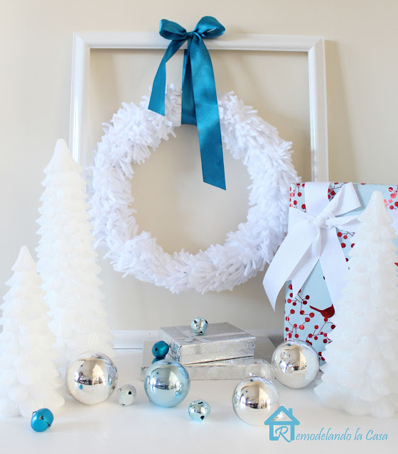 winter white wreath, crafts, seasonal holiday decor, wreaths