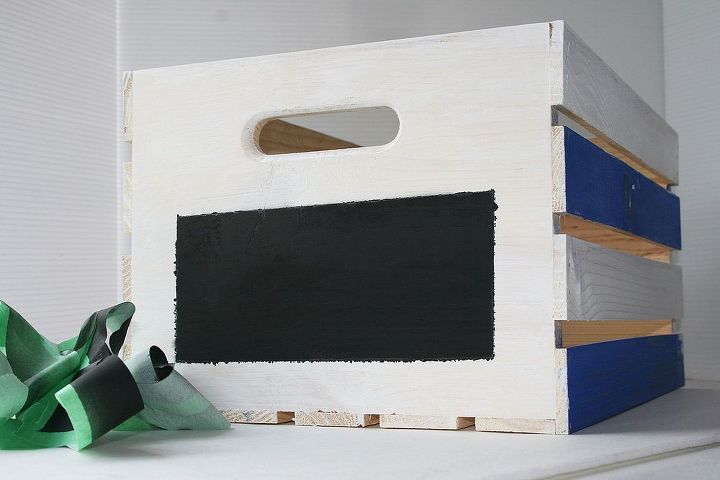 como transformar caixas em um espao de armazenamento bonito e funcional, aguarde aproximadamente 3 horas antes de remover a fita do pintor para garantir um ret ngulo perfeito