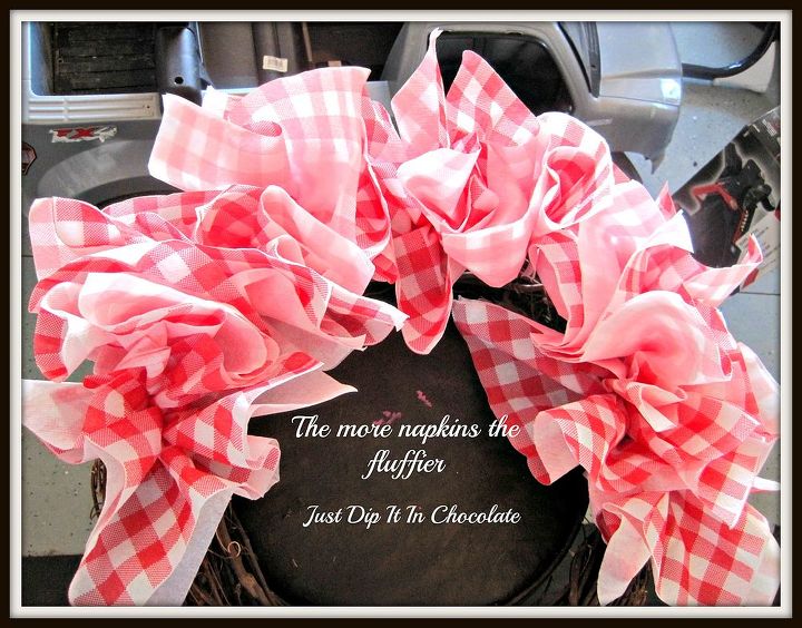 celebrate summer with a picnic paper napking wreath, crafts, seasonal holiday decor, wreaths, Make it as full as you want