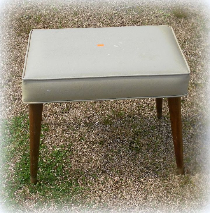 mid century modern foot stool makeover, painted furniture, Thrift Store Mid Century Mod Foot Stool Before Makeover