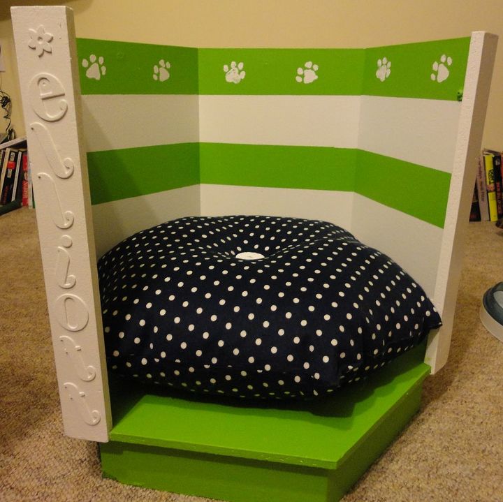 upcycled doggy bed, repurposing upcycling, The finished doggy bed