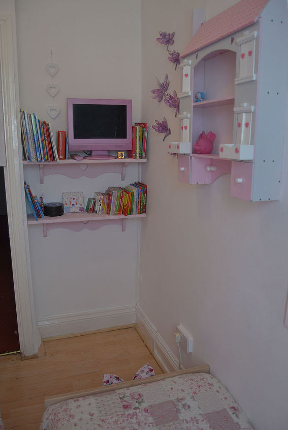 Shabby Chic Girls Room...in Tiny Dimensions (6ft by 9ft