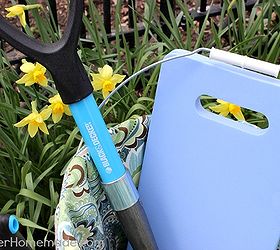 diy garden tool bucket fabric cover, crafts, gardening, Fill the inside of the bucket with larger items