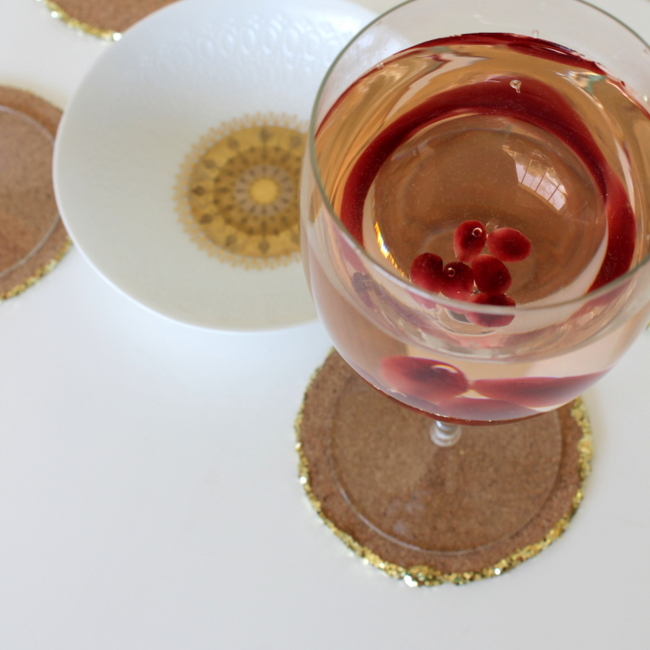 easy to make cork glitter coasters, crafts