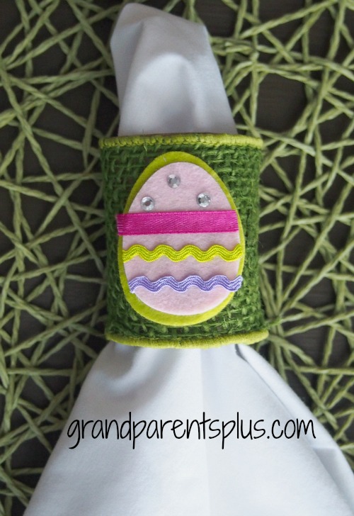 easy easter napkin ring clips, crafts, easter decorations, seasonal holiday decor