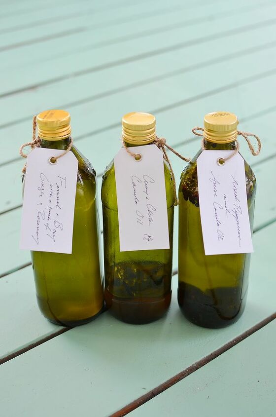 easy diy for hostess gifts this holiday season, crafts, gift gifting Christmas present hostess oil flavored oil anise fennel bay amy renea a nest for all seasons tags