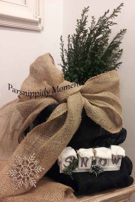 gearing up for january, home decor, seasonal holiday decor, wreaths, Just crazy about burlap
