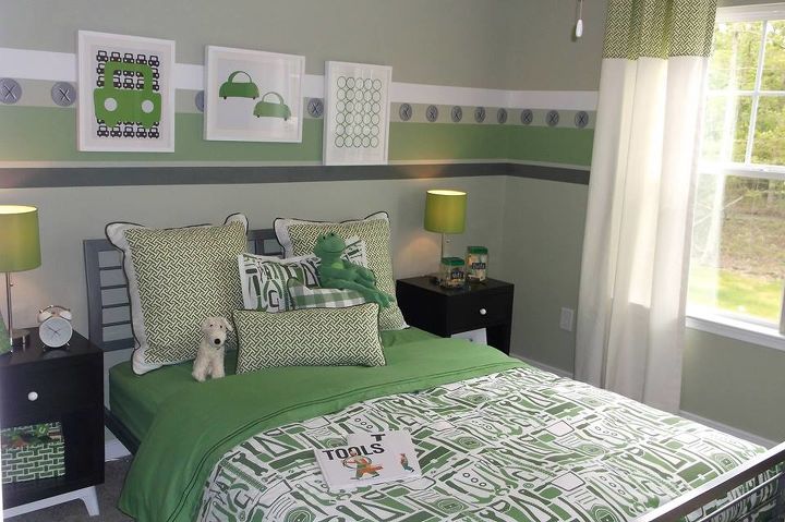 recent job for terri kemp interiors, bedroom ideas, home decor, painting, Painted border for a young boys room The Land of Nod bedding with tools is really cute I tried to incorporate some of that feel into the border with the little screws
