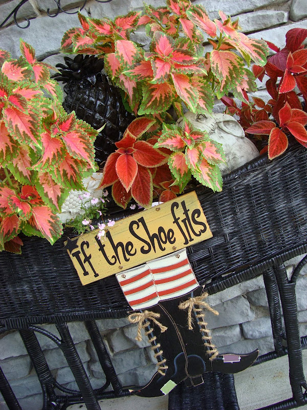 i got the fall decorating bug are you ready to decorate for fall, fireplaces mantels, gardening, home decor, seasonal holiday decor, front porch 2009