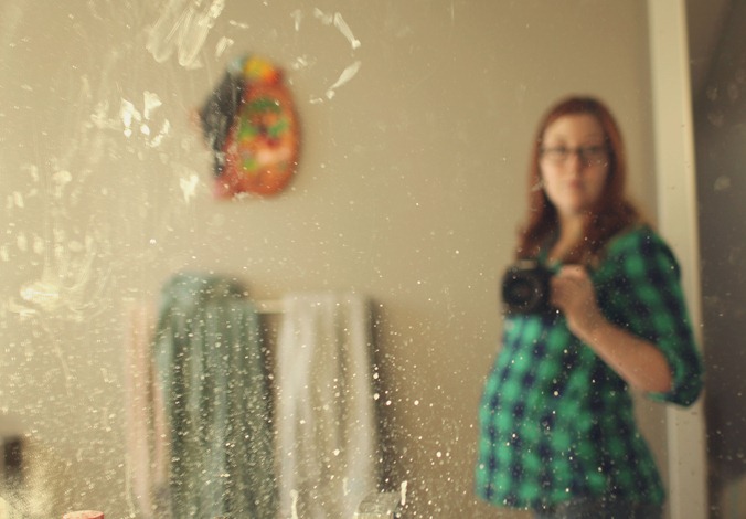 mirror cleaning for a better selfie, cleaning tips
