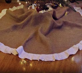 burlap christmas tree skirt and diy ornaments, crafts, seasonal holiday decor, Burlap and Muslin Tree Skirt