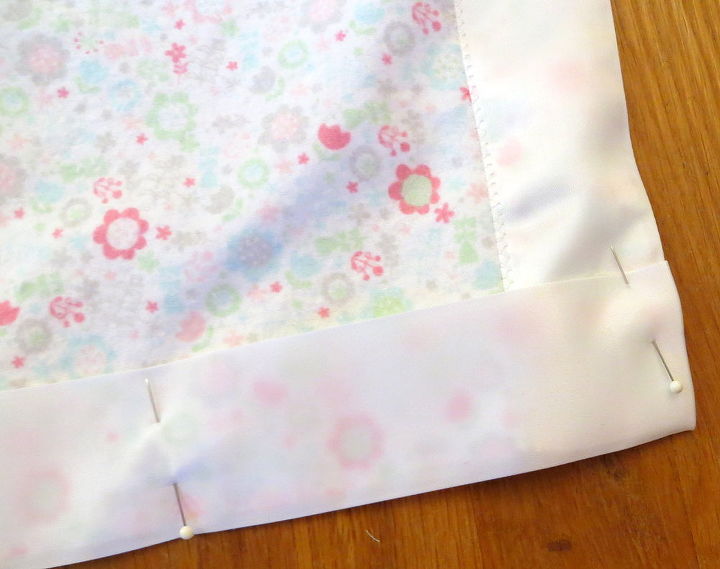 make an easy baby blanket for a gift, crafts, Blanket in progress