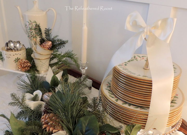 christmas in the dining room, christmas decorations, dining room ideas, seasonal holiday decor