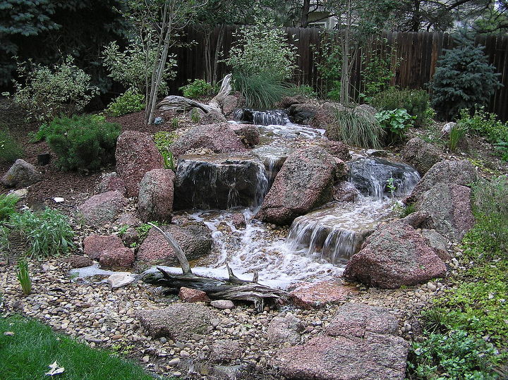 es un privilegio vivir en colorado, Un poco de las Monta as Rocosas se transform en una fuente de agua sin estanque en este patio trasero de Arvada CO