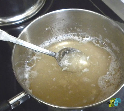 cmo hacer jabn lquido de castilla sin brax que funcione, Hierve suavemente los ingredientes mientras los remueves para evitar que se aglutinen