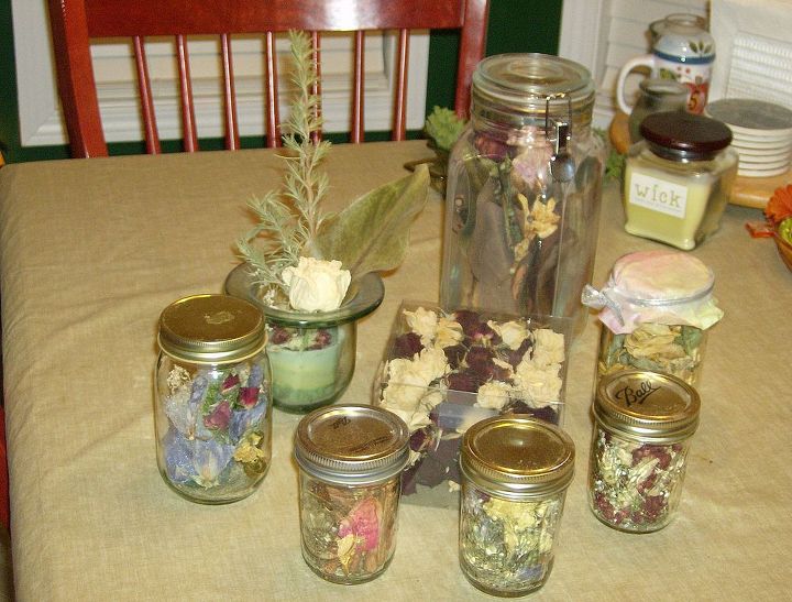 dried flower arrangements, crafts, home decor, Dried flower storage