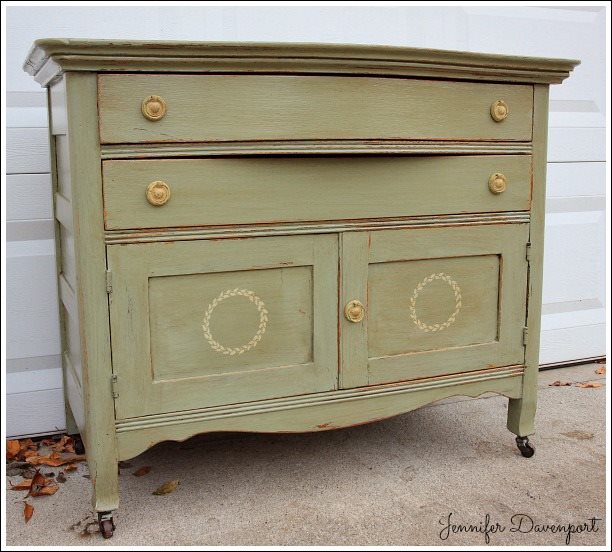 furniture makeovers, chalk paint, painted furniture, I painted this little dresser with chalk paint