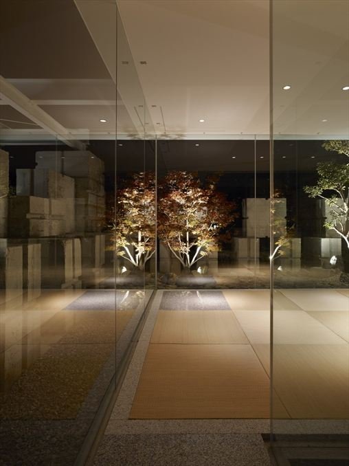 glass house in hiroshima japan by naf architect, architecture