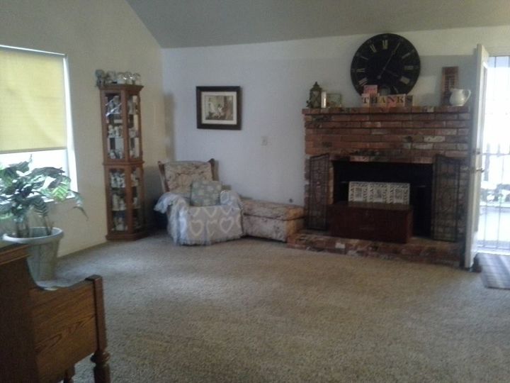 my flooring redo, flooring, living room ideas, Before Carpet in fireplace room