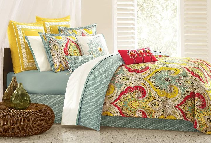 2014 color schemes purple yellow teal geometric and floral designs, bedroom ideas, home decor, Yellow pale blue and deep reds are supporting colors along with florals designs in 2014 you can do so much with them