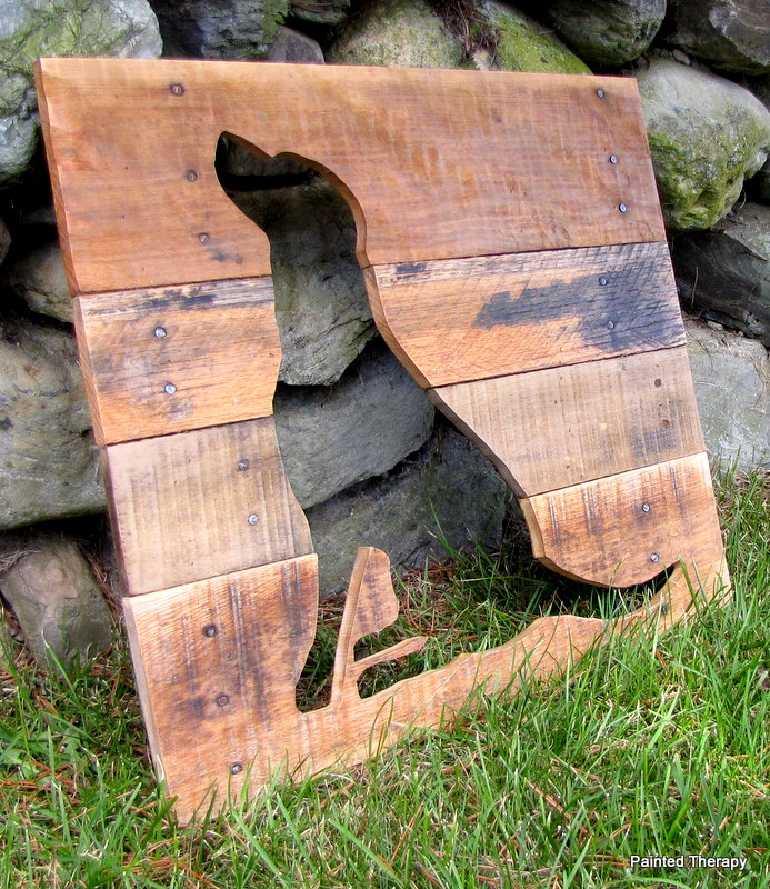 reclaimed wood animal silhouettes, home decor, woodworking projects