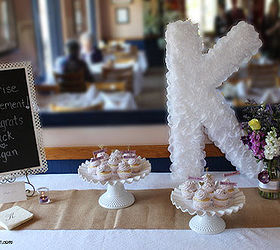 diy rose petal initial sign craft, crafts, mason jars, Engagement Table DIY K DIY Mason Jar Vase