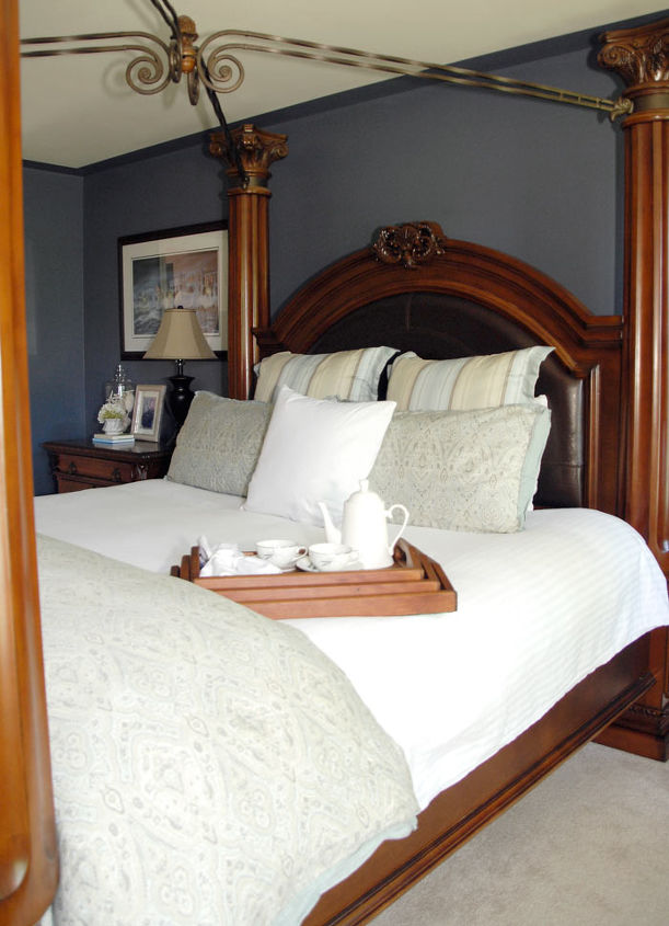5 dos and don ts of master bedroom decorating, bedroom ideas, home decor, Switching out bedding seasonally A definite do