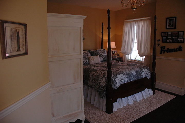 teen s bedroom in an historic house without a closet, bedroom ideas, chalk paint, home decor, painted furniture
