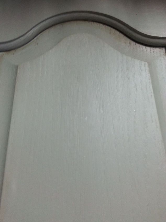 no sanding layered look using chalk paintby annie sloan, Base coat French Linen