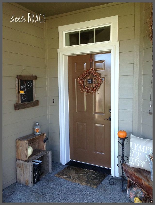 a fall front porch, curb appeal, seasonal holiday decor