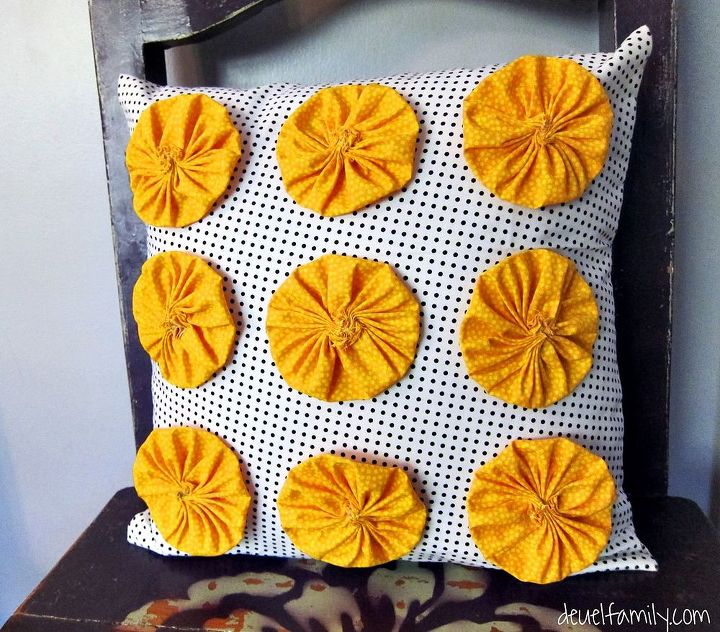 diy steps with lots of pictures on how to make this fun pillow, crafts
