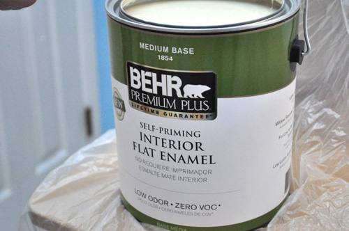 painting with a pro, painting, Larry doesn t always use Behr brand paint In fact his favorite brand is Sherwin Williams However This Behr interior flat enamel covered great and looks terrific