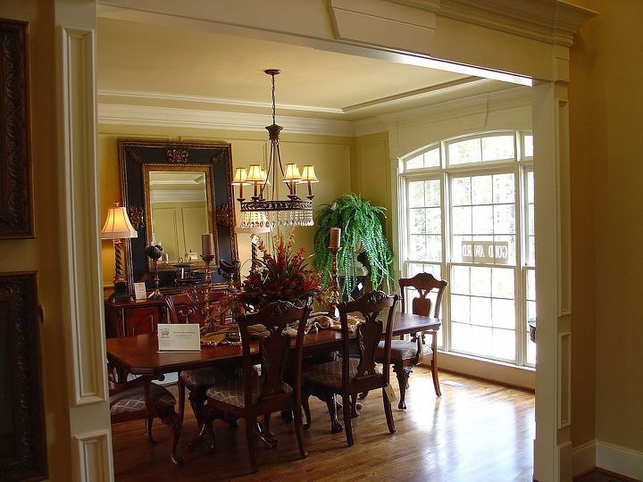 a simple rule for choosing the rights size light fixtures, lighting, Most dining room are fairly square so they are the easiest