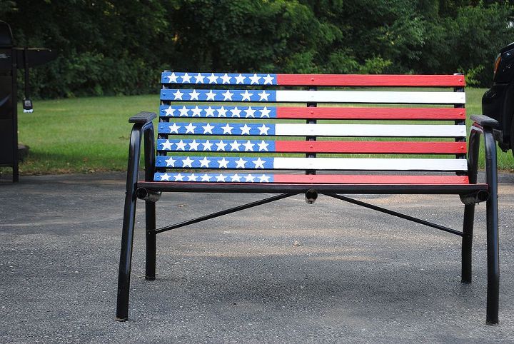 labor day bench redo, painted furniture