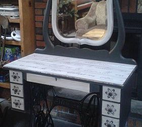 Repurposed Singer Sewing Machine Into a Beautiful Vanity