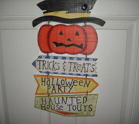 my halloween decorating so far, curb appeal, flowers, halloween decorations, seasonal holiday decor, On door