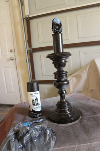 cambio de imagen de una lmpara cmo pintar con spray una lmpara de latn, Pintado con pintura en aerosol de bronce frotado con aceite