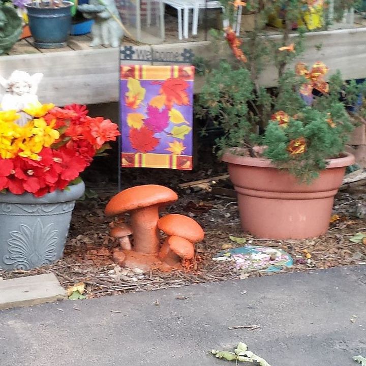 my salute to fall, curb appeal, gardening, seasonal holiday decor