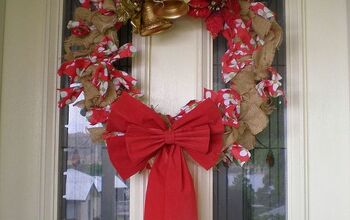 My "New' Christmas wreath for my front door*