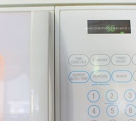 microwave kills germs in sponges, cleaning tips, Using your microwave for 2 minutes to clean your sponge